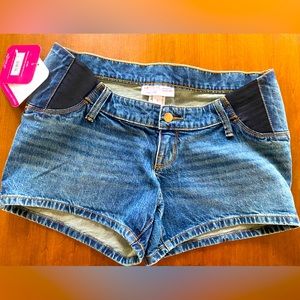 Maternity shorts SIZE 2 NWT